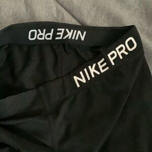 Nike Pro Dri-Fit Crop Length Leggings